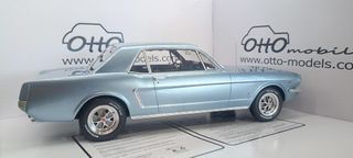 Ford Mustang V8 Hardtop 1/12 Otto