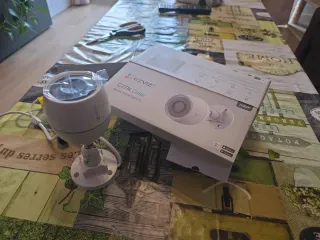 Cámara de seguridad Ezviz C3TN sin usar