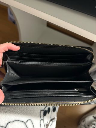 Monedero práctico negro multicolor