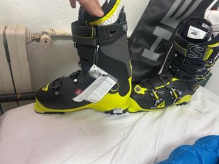 Botas de esquí Salomon 27.5 NUEVAS