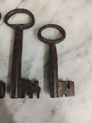Set 4 Chiavi Antiche Diverse Misure