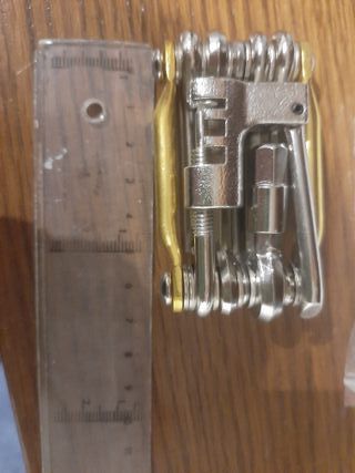 Multiherramienta para Bicicleta con Tronchacadenas