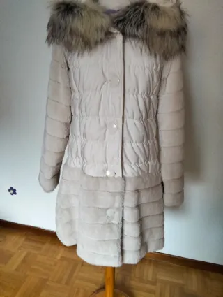 Abrigo Bocetto Beige cuello pelo