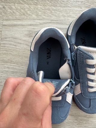 Zapatillas Zara niño azul talla 24