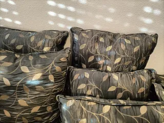 Conjunto 3 cortinas y 5 cojines plata y azul