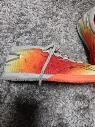 Zapatillas Fútbol Sala Niño Naranja/Amarillo