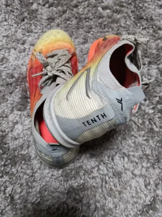 Zapatillas Fútbol Sala Niño Naranja/Amarillo