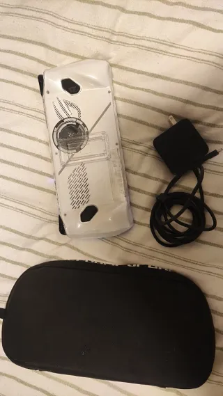 Asus ROG Ally Z1 Extreme