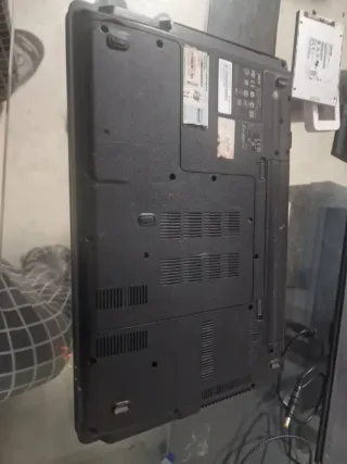 Acer Aspire 5635Z Portátil