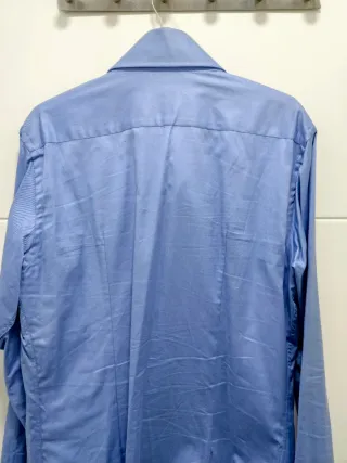 Camisa de vestir azul hombre