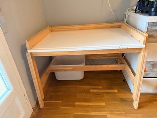 Escritorio infantil evolutivo IKEA