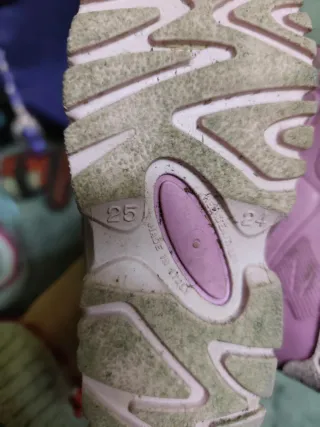 Botas de nieve rosas para bebé. Talla 25 decathlon