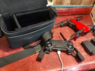 Dron DJI Mavic Air Fly More Combo