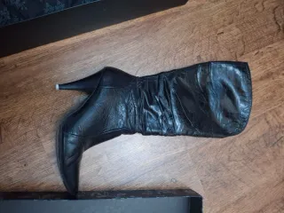 Stivali neri tacco alto