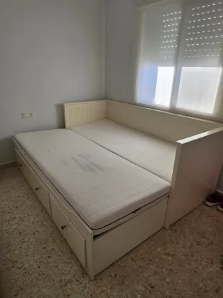 Diván cama Ikea Hemnes con colchones