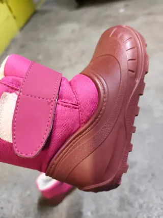 Botas de nieve rosas para bebé. Talla 27 decathlon