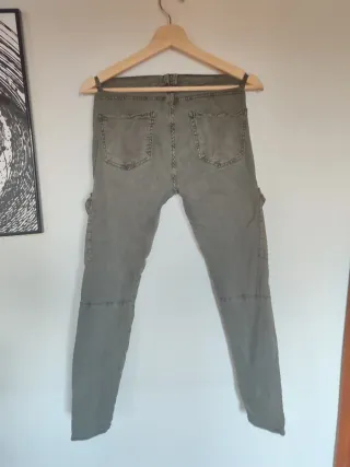 Pantalón cargo elástico mujer