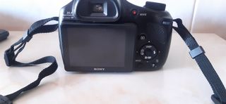 Cámara Sony Compacta Negra + Accesorios
