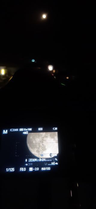 Cámara Sony Compacta Negra + Accesorios