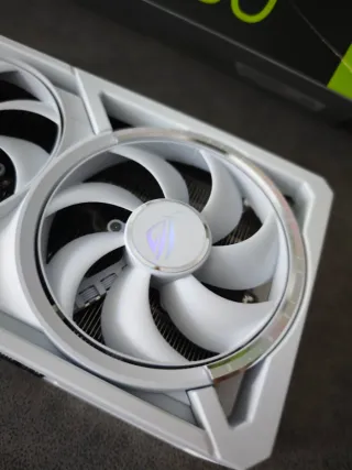 Asus ROG Astral RTX 5080 OC