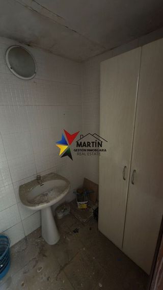 Local comercial en alquiler en Carranque - Haza Cuevas en Málaga