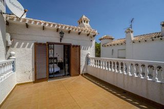 Chalet en venta en La Siesta - El Salado - Torreta en Torrevieja