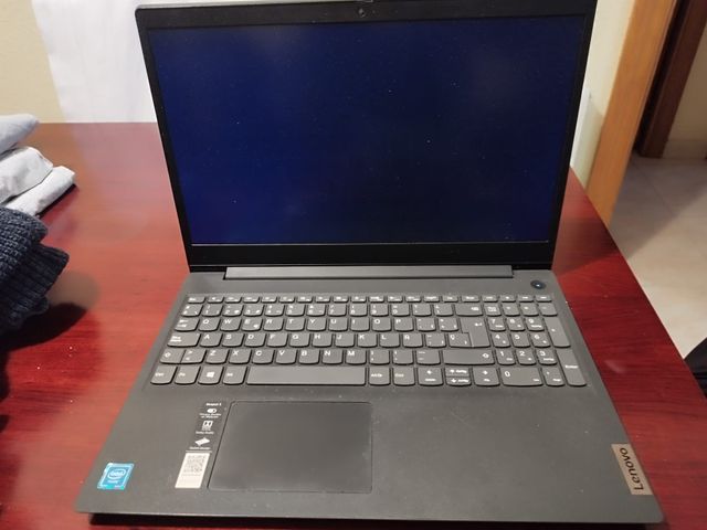 Portátil Lenovo IdeaPad 3 Negro