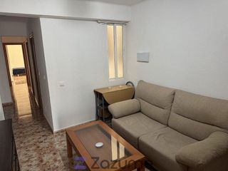 Piso en alquiler en Plaza de Toros - Santa Rita en Almería