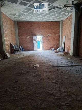 Local comercial en venta en Renfe - Bulevar 1º y 2º Fase en Jaén