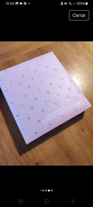 Paleta de maquillaje multicolor nueva