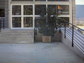 Local comercial en alquiler en Avda. de Abril. - 9 de octubre en Sagunto