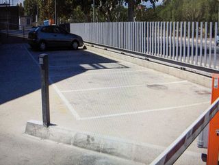 Local comercial en alquiler en Avda. de Abril. - 9 de octubre en Sagunto