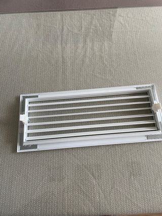 Rejilla de ventilación blanca