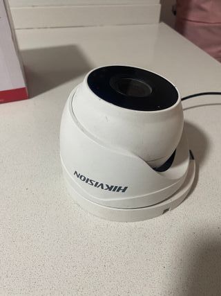 Cámara Hikvision Mini-Domo 4 en 1