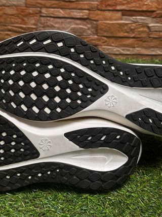 Zapatillas Nike Running Mujer Rosa y Amarillo