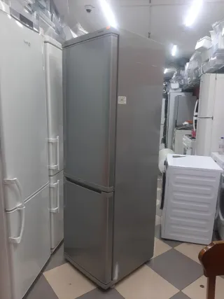 Nevera Samsung plateada