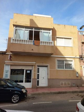 Edificio en venta en Centro en Torrevieja