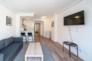 Piso en alquiler en Moscardó en Madrid