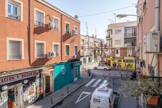 Piso en alquiler en Moscardó en Madrid