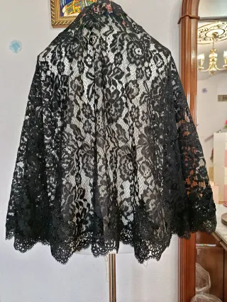 Mantilla Fallera Negra Encaje