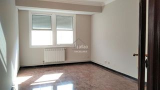 Piso en alquiler en Praza de España en Ferrol