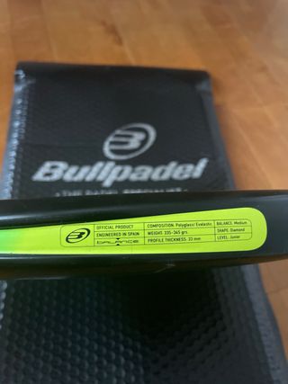 Pala Padel Junior Bullpadel Hack 02 Paquito Navarr