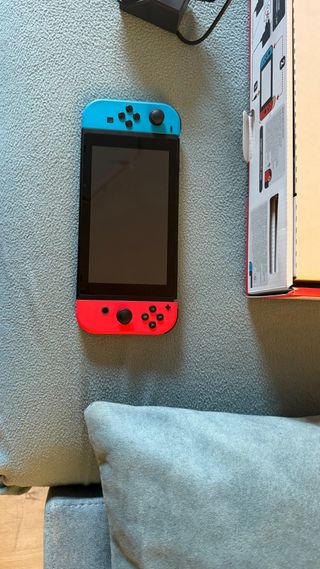 Nintendo Switch Azul y Rojo