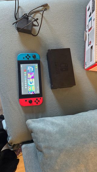 Nintendo Switch Azul y Rojo