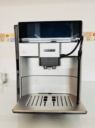 Cafetera Siemens EQ.6 Serie 300 Automática