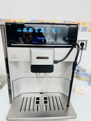 Cafetera Siemens EQ.6 Serie 300 Automática