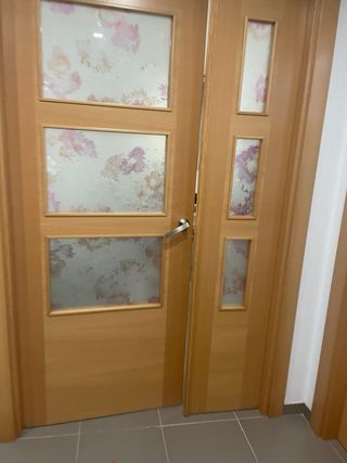 Set de 2 Puertas madera con cristal decorado