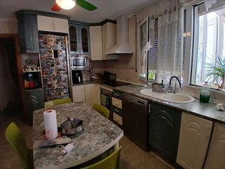 Casa adosada en venta en Valdepeñas