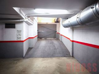 Garaje en venta en Núcleo Urbano en Pobla de Vallbona (la)