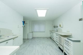 Oficina en alquiler en Ensanche - Diputación en Alicante